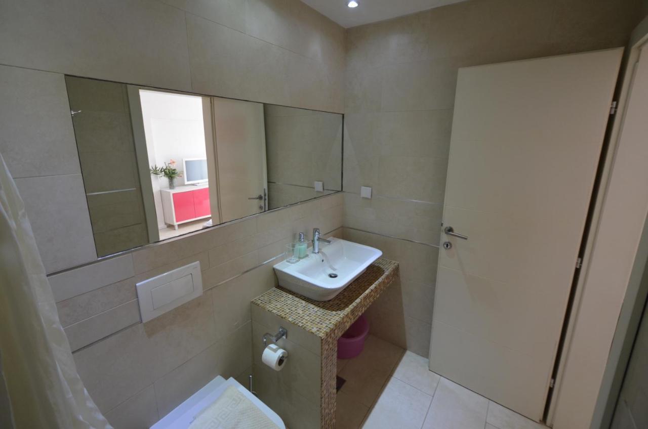 Apartments Karmen Maria Novigrad  Exterior photo
